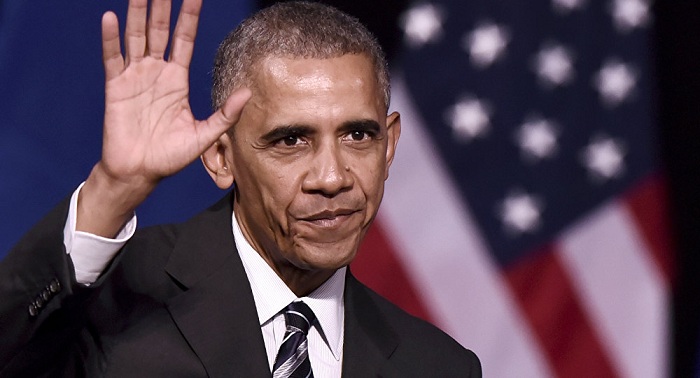 Barack Obama lands in Lima for APEC 2016 Leaders` Summit 
